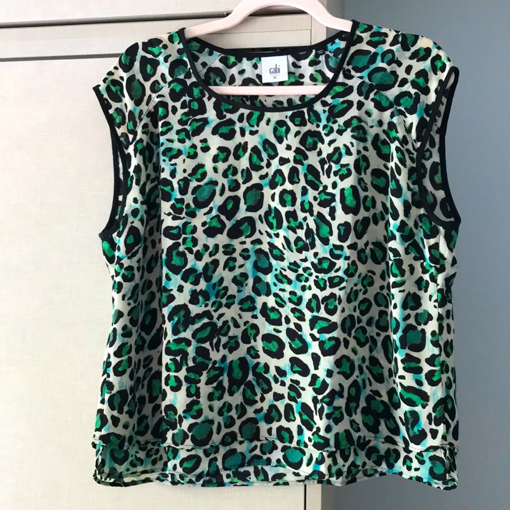 Cabi sleeveless top size M